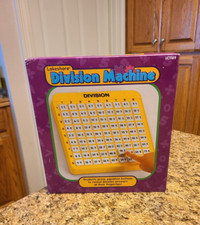 Lakeshore Math Division Machine Push Button Learning Tool MATH HELP EXC Cond Box