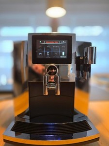 Jura S8 Chrom Vollautomat Kaffeemaschine