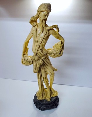 Vintage A. SANTINI Japanese Villager Fisherman Alabaster Resin Figurine Statue