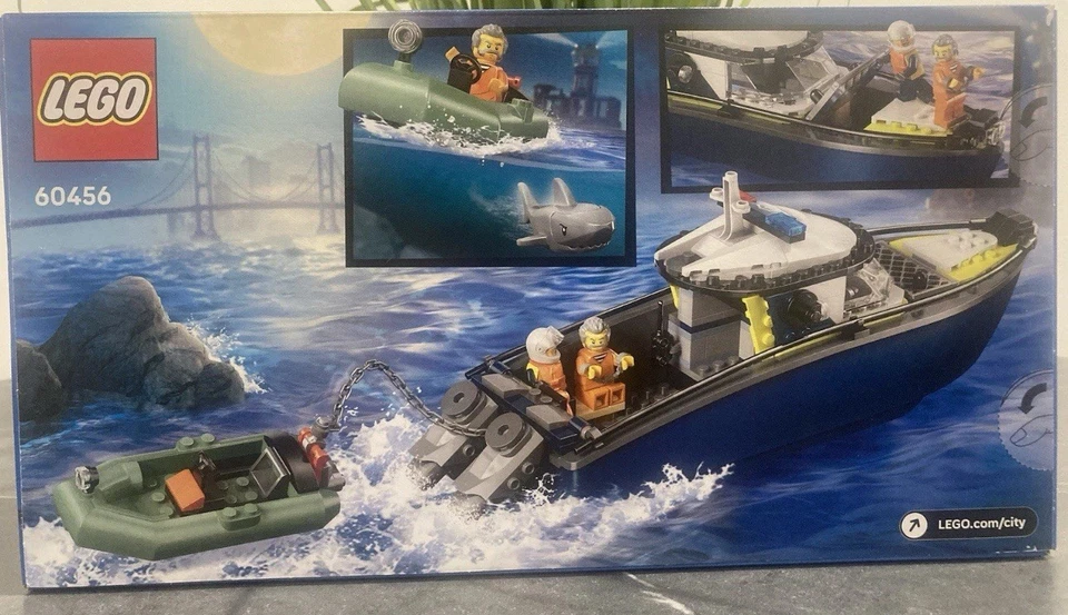 LEGO City 60456 Police Boat Chase Building Kit Brand New & Sealed in Box - Image 2 of 3