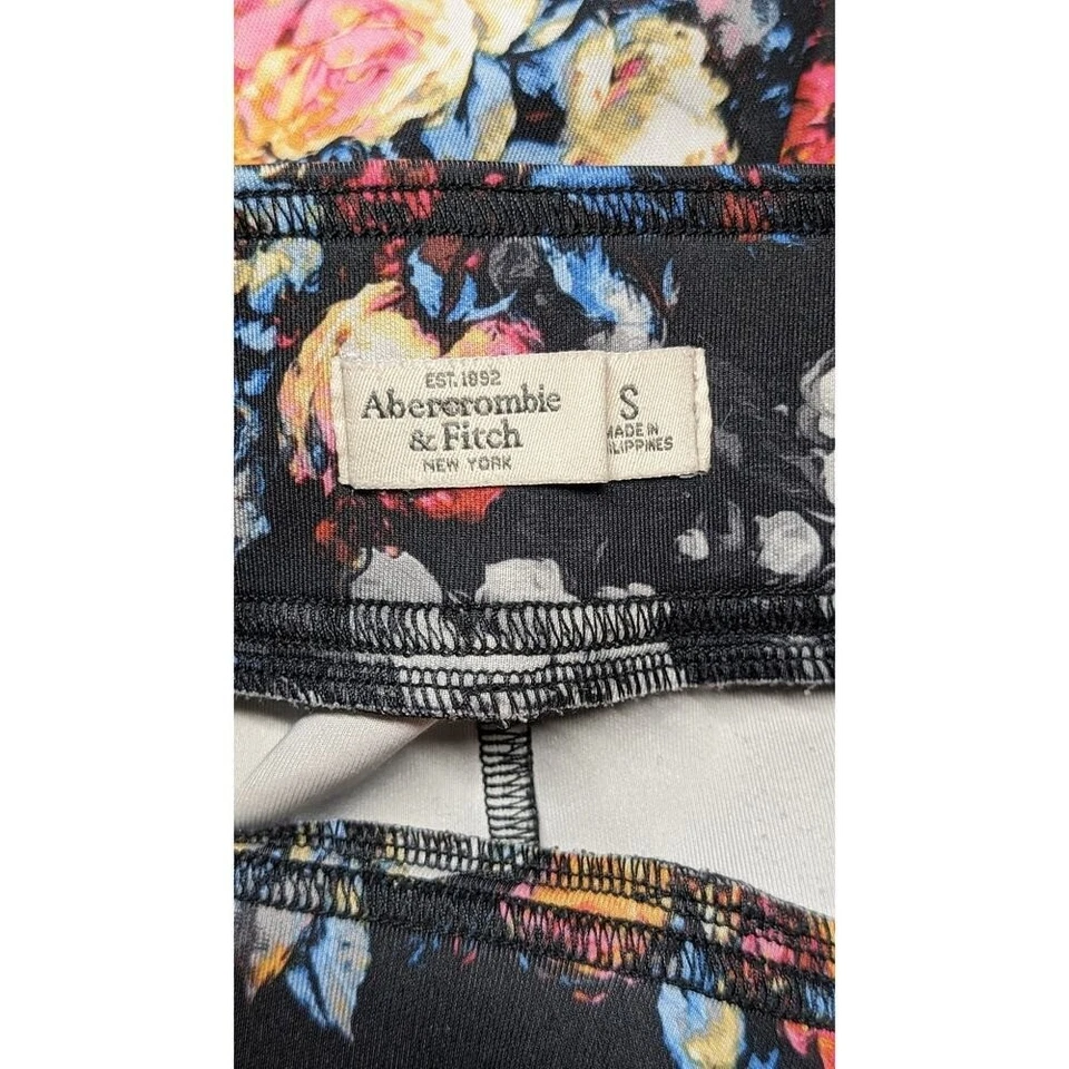 Leggings Abercrombie & Fitch Estampado Floral Negros Multicolor Mujer Talla Pequeña Foto 3 de 4