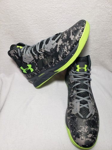 under armour lightning 3