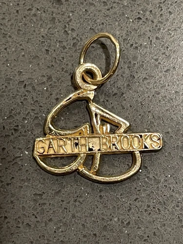 14k Yellow GOLD Garth Brooks CHARM Pendant Concert S Vintage vintage concert t-shirt, vintage, single stitch, B+ condition