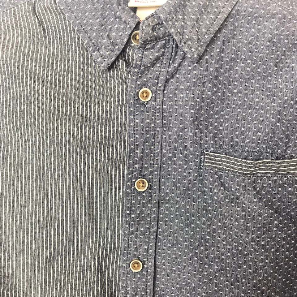 Mossimo Blue And White Short Sleeve Button Up Shirt Boys Size M 8/10 GUC - Image 3 of 4