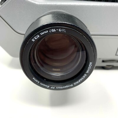 Kodak Ektagraphic III A 35mm Slide Projector with CASE & Remote