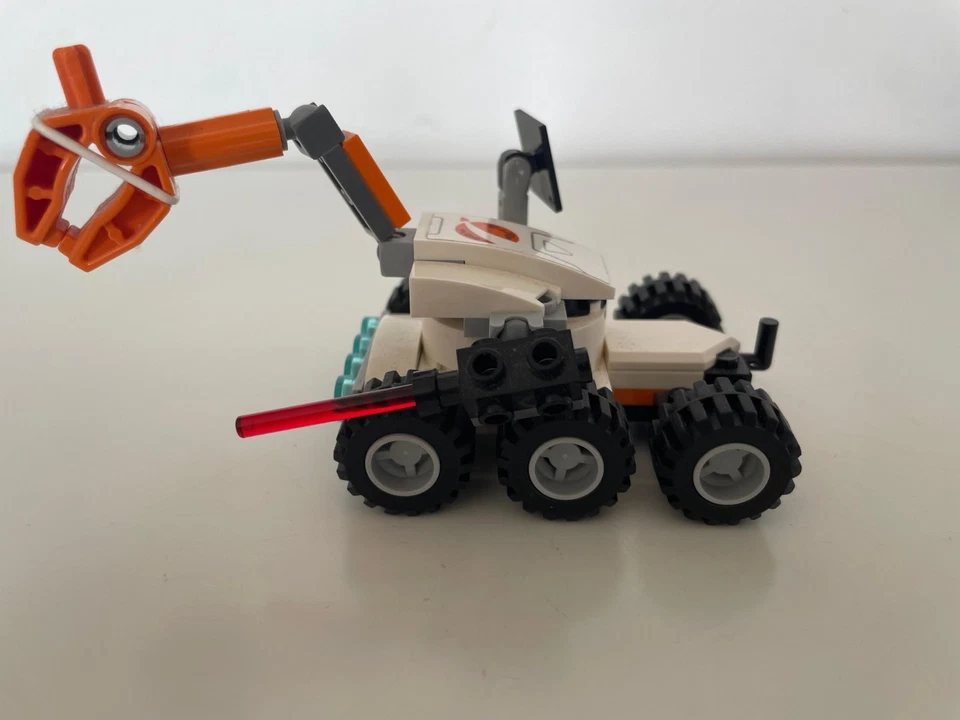 LEGO City 60226 Mars Research Shuttle, foto 2 di 5