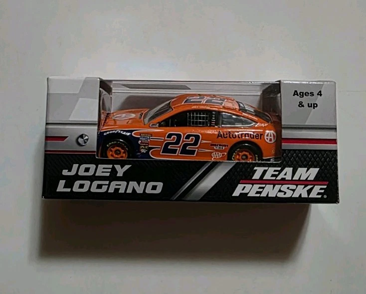 Joey Logano 1:64 Scale Diecast Racing Cars 2018 Vehicle Year for