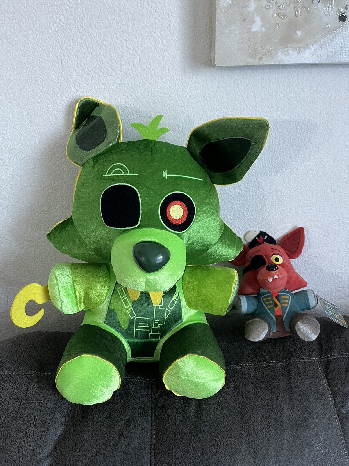 Funko Plush: Five Nights of Freddy's - Radioactive Foxy Plush