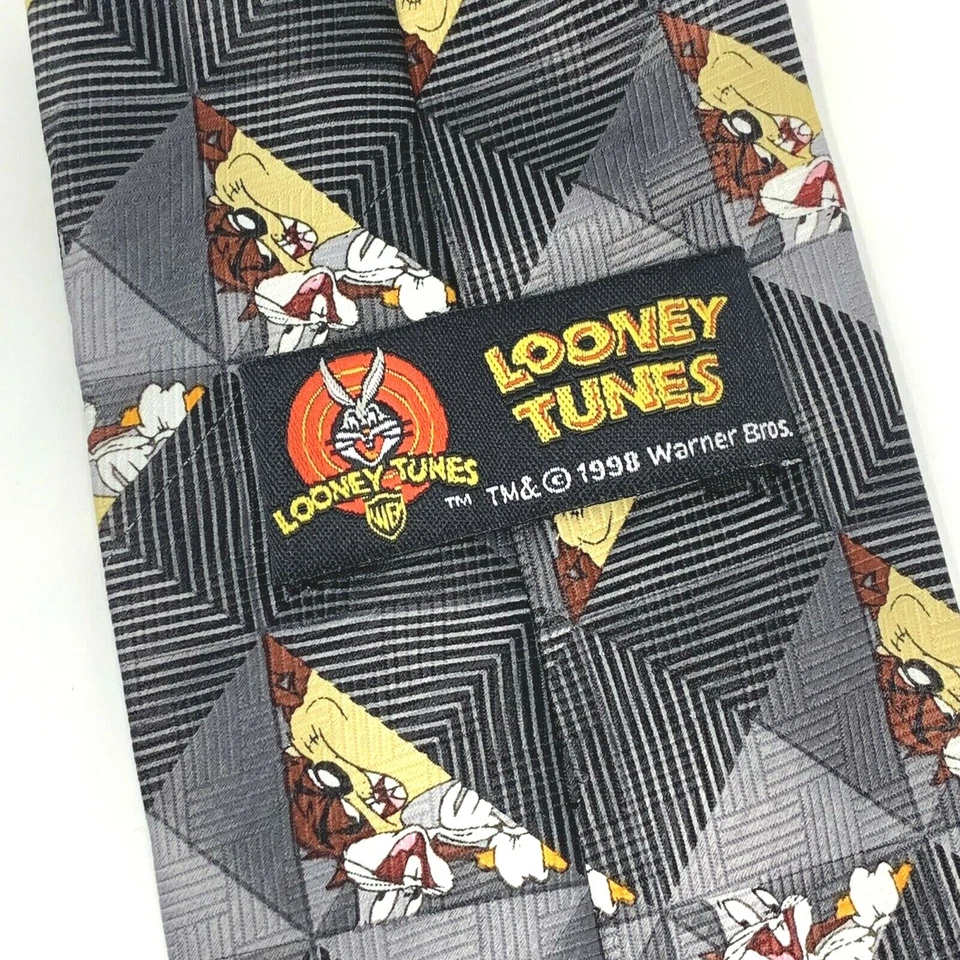 Corbata de Colección Looney Tunes Taz & Bugs Bunny Gris Estampado Triángulos Limpieza en Seco 1998 Foto 3 de 4