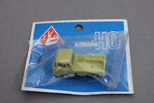 ZA066 EKO Train Truck Ho 1/86 2008 Jeep Mula Pale Green Length 44mm 