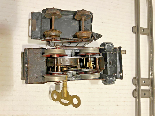MÁQUINA DE VAPOR MARKLIN PRE GUERRA O GAUGE WINDUP CON TENDER R 880 - Imagen 10 de 10