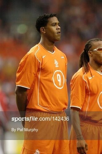 CAMISETA DE FUTBOL HOMBRE HOLANDA 2004/2005 PAÍSES BAJOS KLUIVERT 9 TALLA M - Imagen 11 de 12