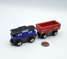 Toys R' Us Red Cargo Car  Cab Lot Wooden - Train Thomas  Friends Railway BRIO