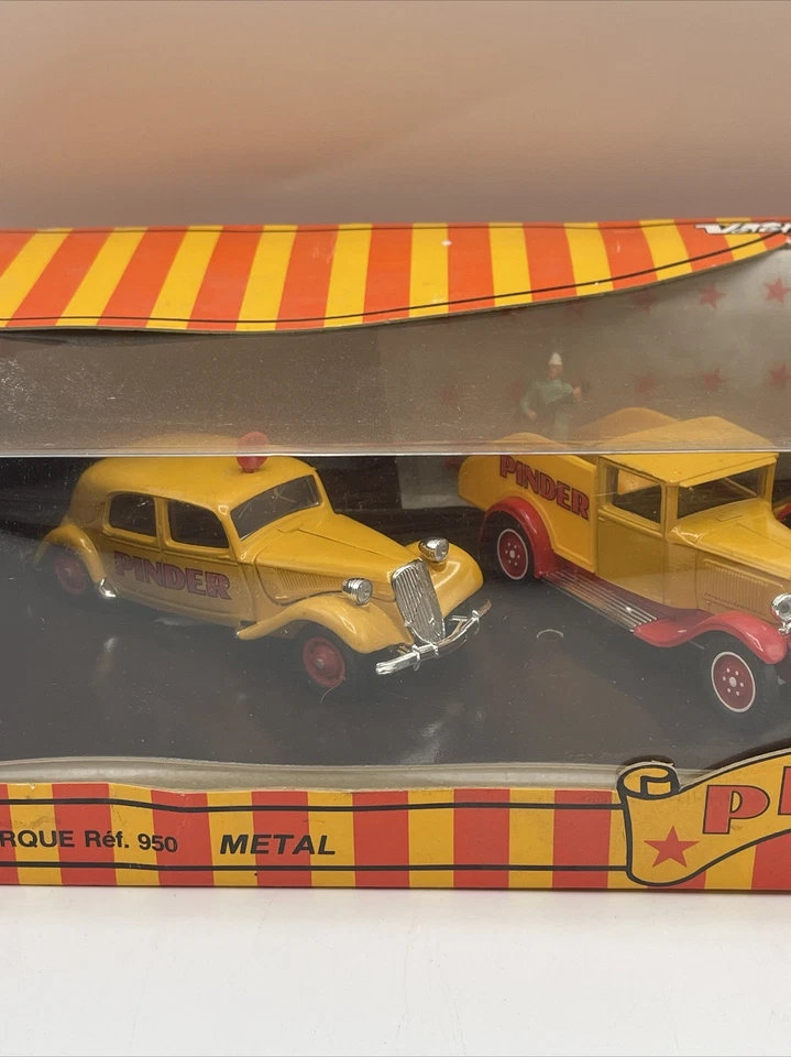 Verem Pinder Gift Set 950 Coffret Cirque - 1:50 Scale Four Piece Van & Truck Set - Image 2 of 4