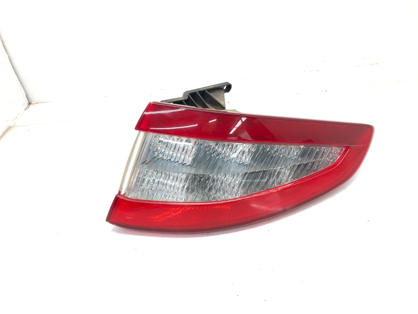 2008-2012 MASERATI GRANTURISMO S M145 RIGHT PASS REAR TAILLIGHT TAILLAMP OEM