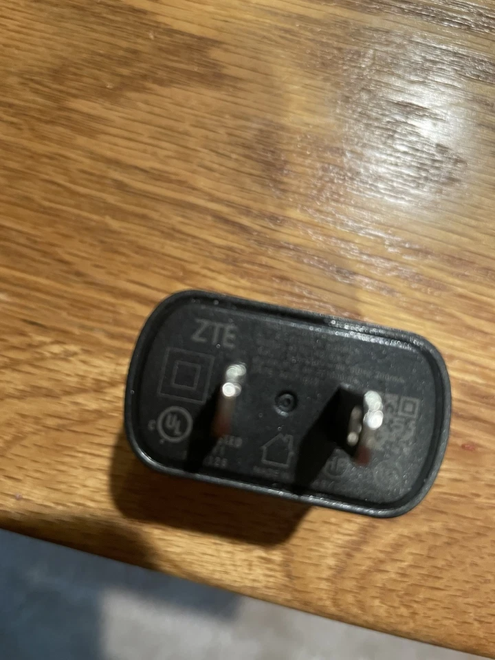 ZTE Travel USB Power Adapter 5.0V 1A - Black (Used) - Image 2 of 3