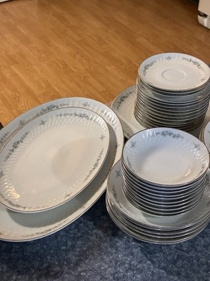 1962-1968 Noritake China Japan 43 Piece Set 6355 Verda