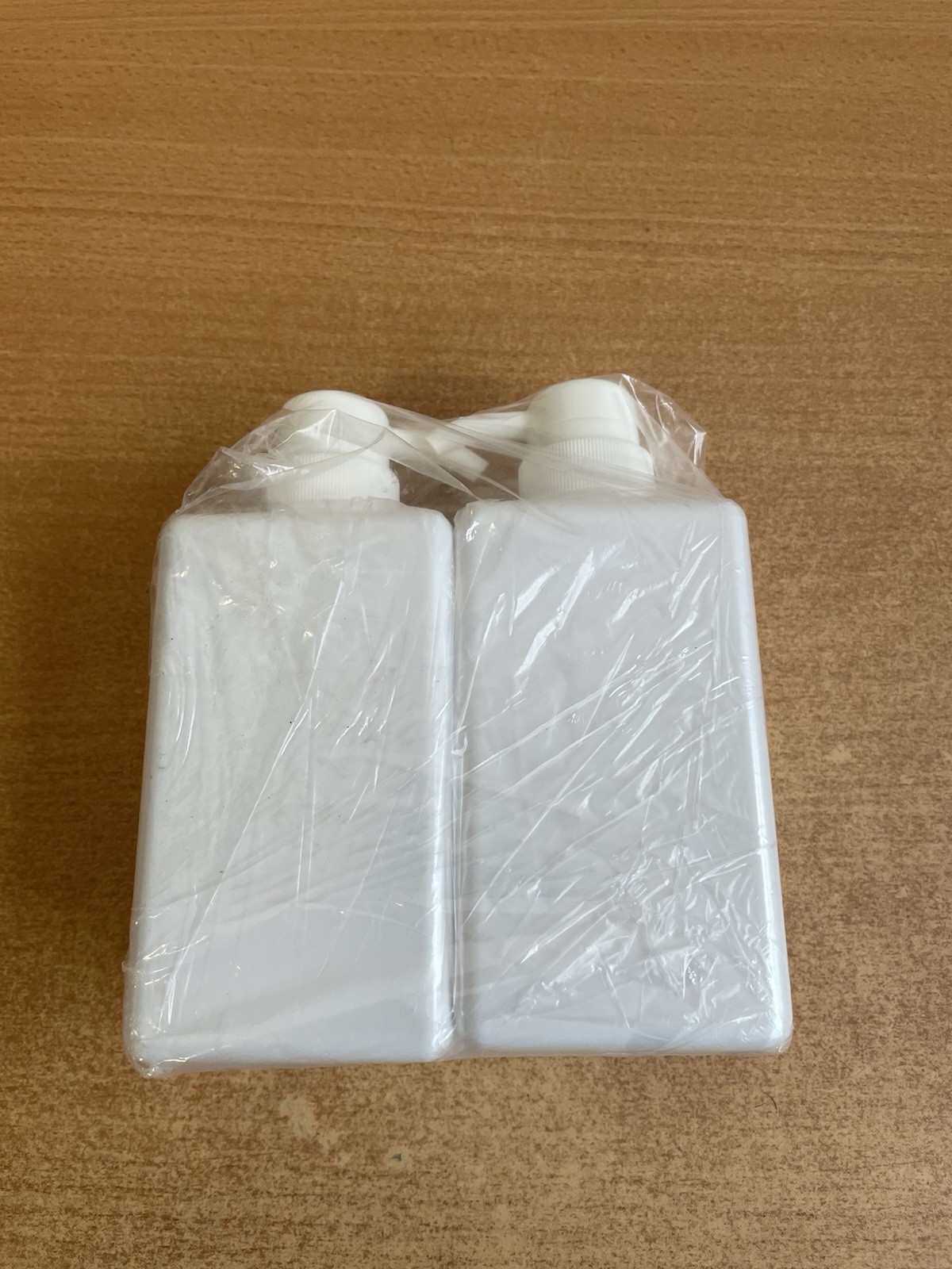 2-Pack White 450ml Square Pump Bottles - Refillable for Lotion, Soap & Shampoo