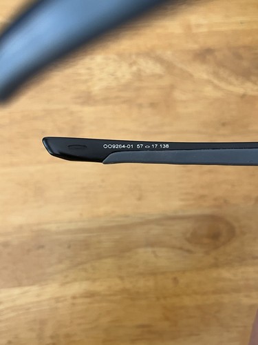 Oakley MAINLINK XL Matte Black PRIZM Grey Lens Sunglass 9264-41 (57 18 138) - Picture 7 of 10