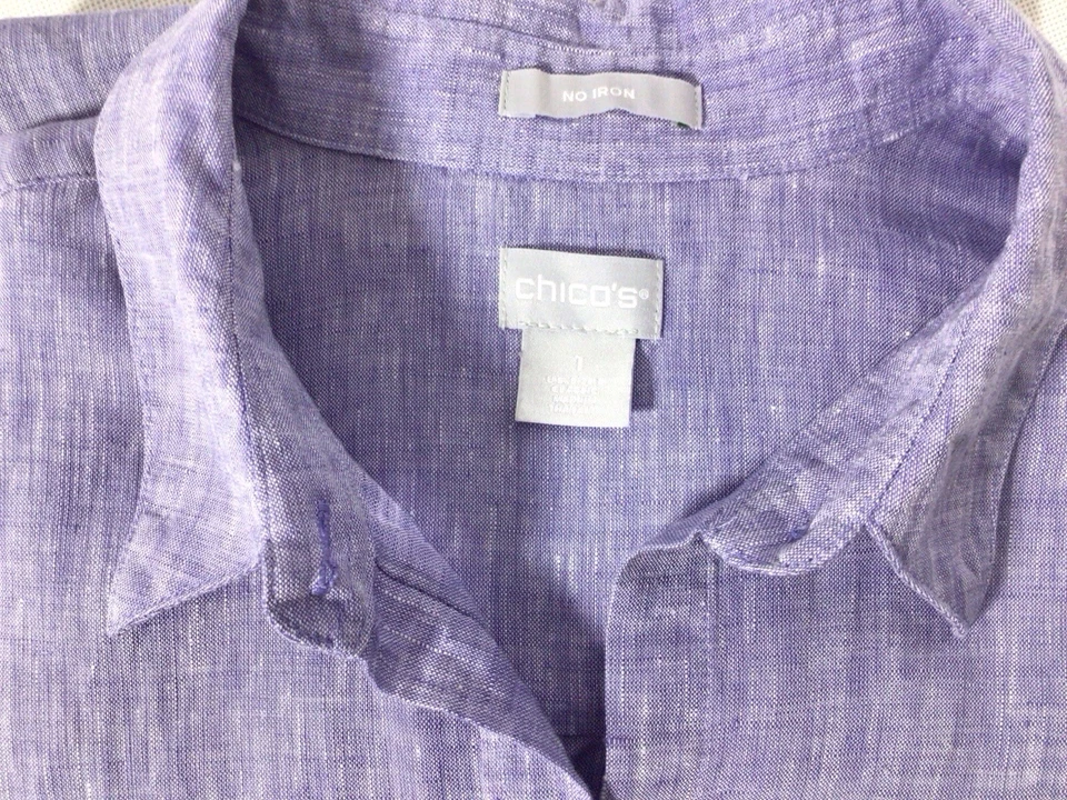 Top de lino para mujer Chico's talla 8 (Chico 1) púrpura con botones Foto 2 de 4