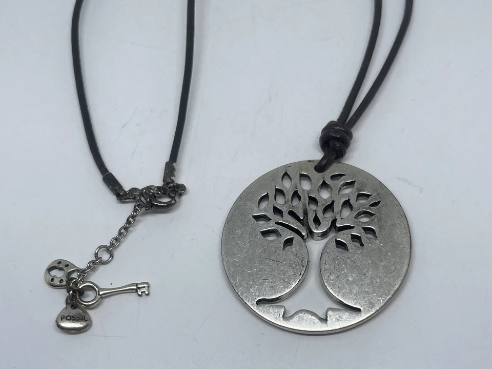 Серебряная подвеска Fossil Tree Of Life черный шнур ожерелье брелок с замком в виде сердца 21 дюйм - Изображение 2 из 4