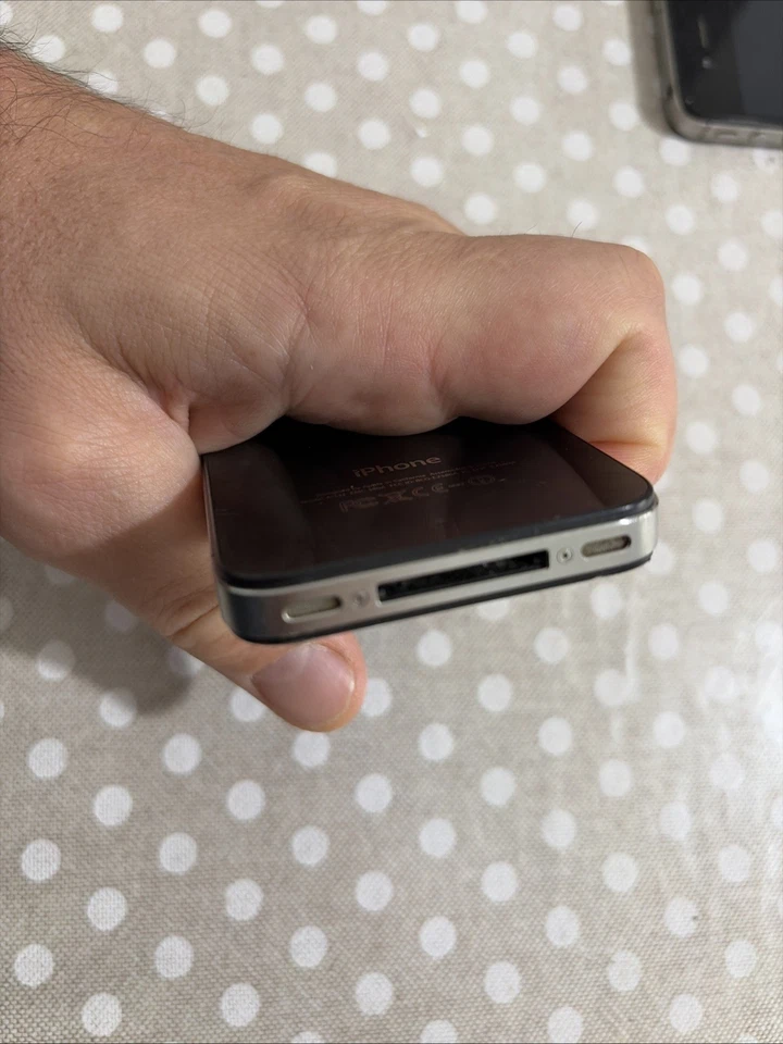 Apple iPhone 4 16gb A1332 Nero Black 4060 - Immagine 3 di 4