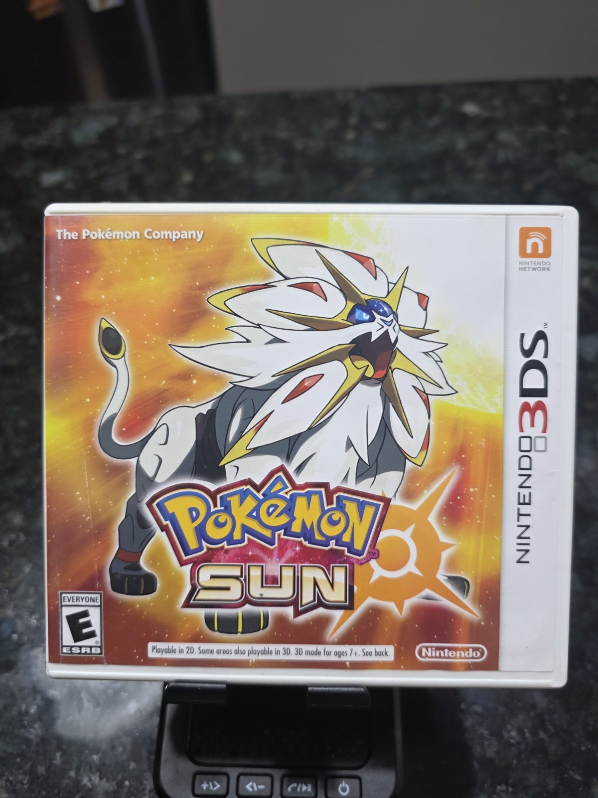 Pokémon Sun (Nintendo 3DS, 2016)