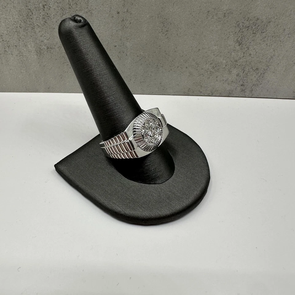 Gents Diamond Ring in Sterling Silver – 0.10ctw, Size 10.5, New - Image 2 of 4