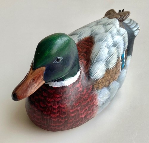 TWO BEAUTIFUL HAND PAINTED WOOD DUCK FIGURES - Picture 8 of 23