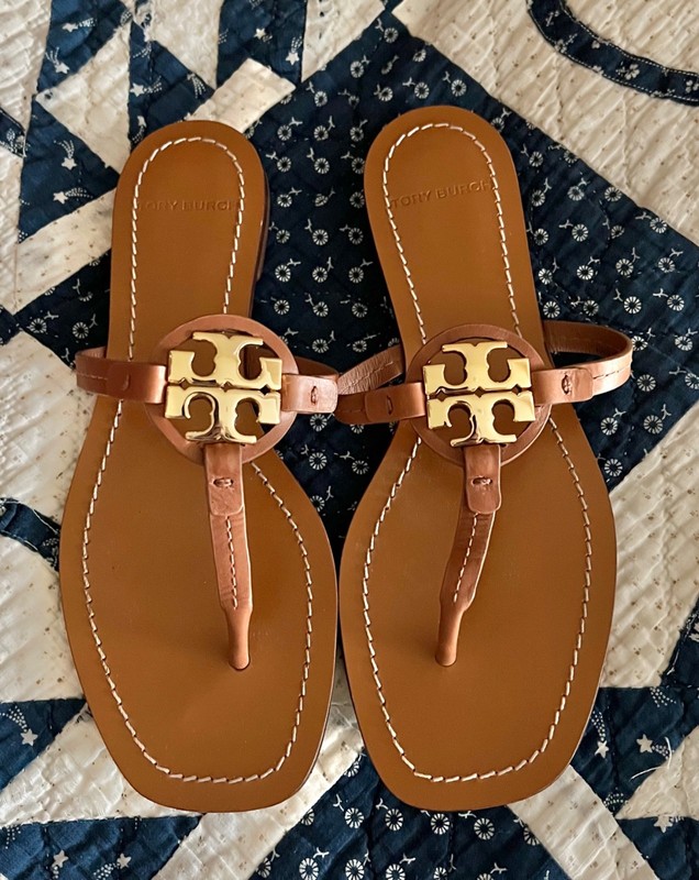 Tory Burch Mini Miller Brown Vachetta Leather Thong Sandals Sz 6