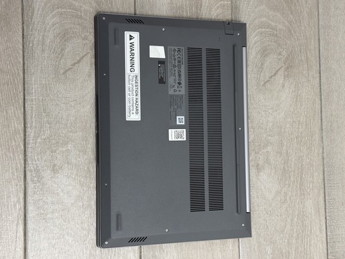 Lenovo ThinkBook 14 G8 14" Touch Laptop Core 7 240H 8GB RAM 512GB SSD Win-11 - Foto 4 di 9