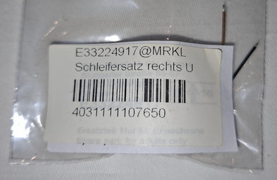 Trix Express E33224917 Schleifersatz rechts Platte mit Halter und Schleifer, NEU