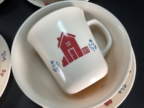 Corelle HOMETOWN 20 Dishes Mixed Lot 6 Mugs, 6 Cereal/Soup Bowls, 8 Bread Plates - Picture 16 of 19