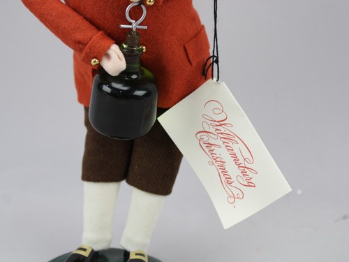 Byers' Choice Williamsburg 2003 Caroler Man w/ Wine Jug NWT - Afbeelding 3 van 8