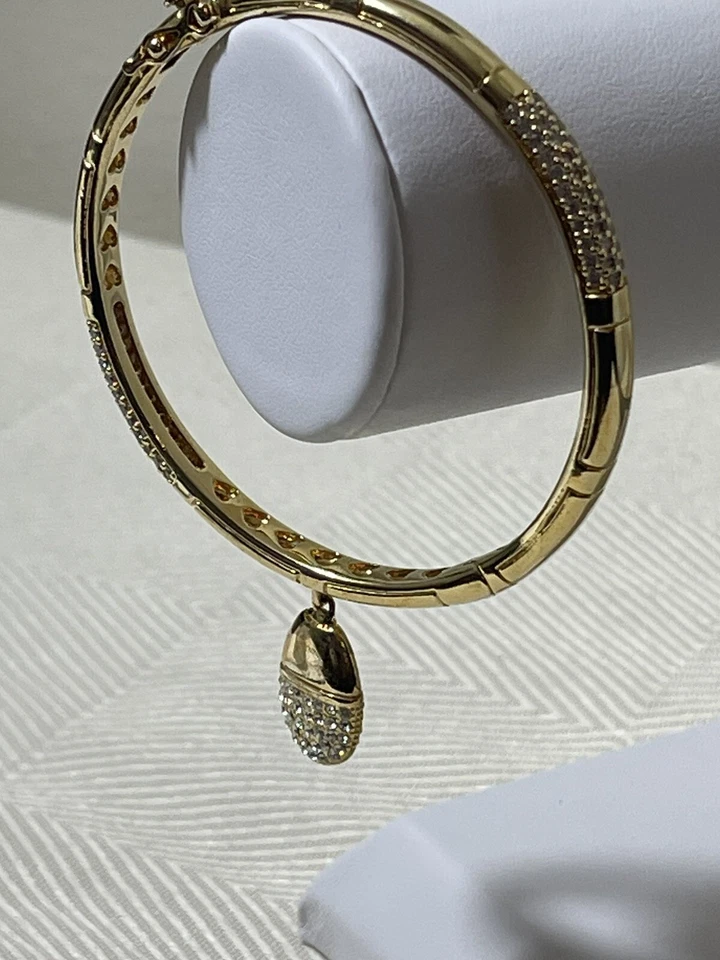 Brazalete Lauren G. Adams CLÁSICO ENCANTO chapado en oro de 18 quilates con circonitas cúbicas  Foto 3 de 4