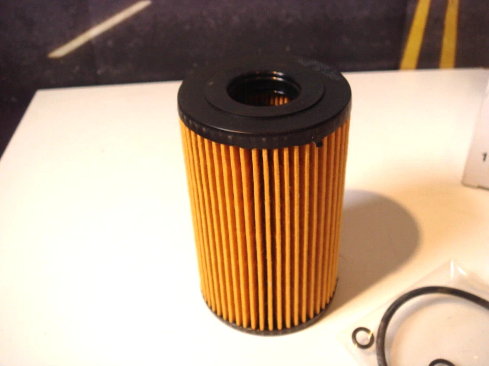Oil Filter M5251 BMW 318ti Z3 318i 318is PF2252G P8445 96-99 CH8087 51213 Y3 - Image 2 of 4