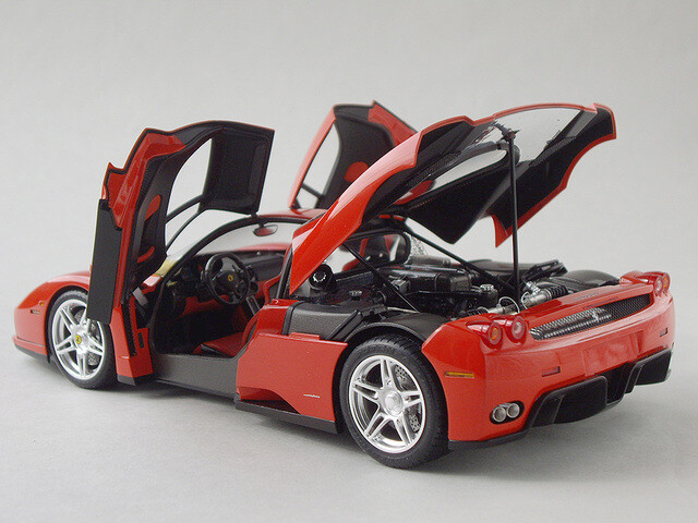 Rare kit Tamiya 1/24 Enzo Ferrari Red Version from Japan