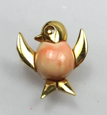 Vintage Crown Trifari Jelly Belly Bird Brooch Gold Tone Penguin?