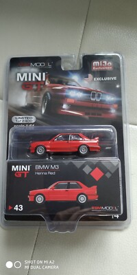 MINI GT BMW M3 E30 Henna Red 2台セット MINI GT 1:64 Overseas Box Edition BMW M3 Henna Red Review