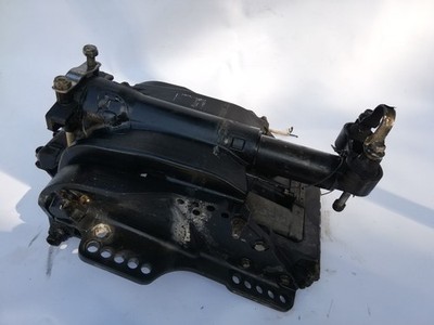 Bracket Powertrim 850066A1 Mercury 30 PS 4-Takt Aussenborder Baujahr 2000
