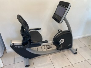 NordicTrack Commercial R35- slightly used- with Touchscreen