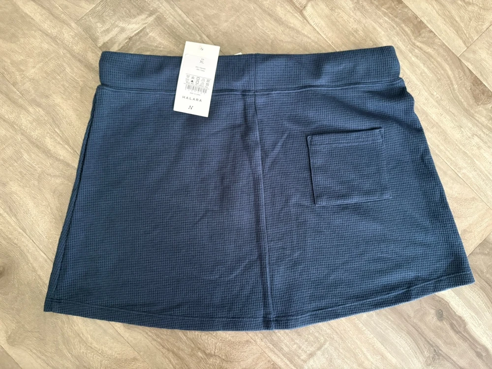 Halara Athletic Golf Tennis Skirt with Drawstring and Back Pocket in XL