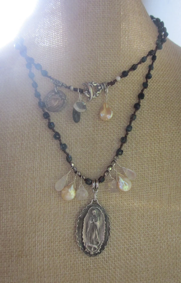 Colar Virgem de Guadalupe azul turmalina berloque coração prata princesa camponesa - Imagem 3 de 4