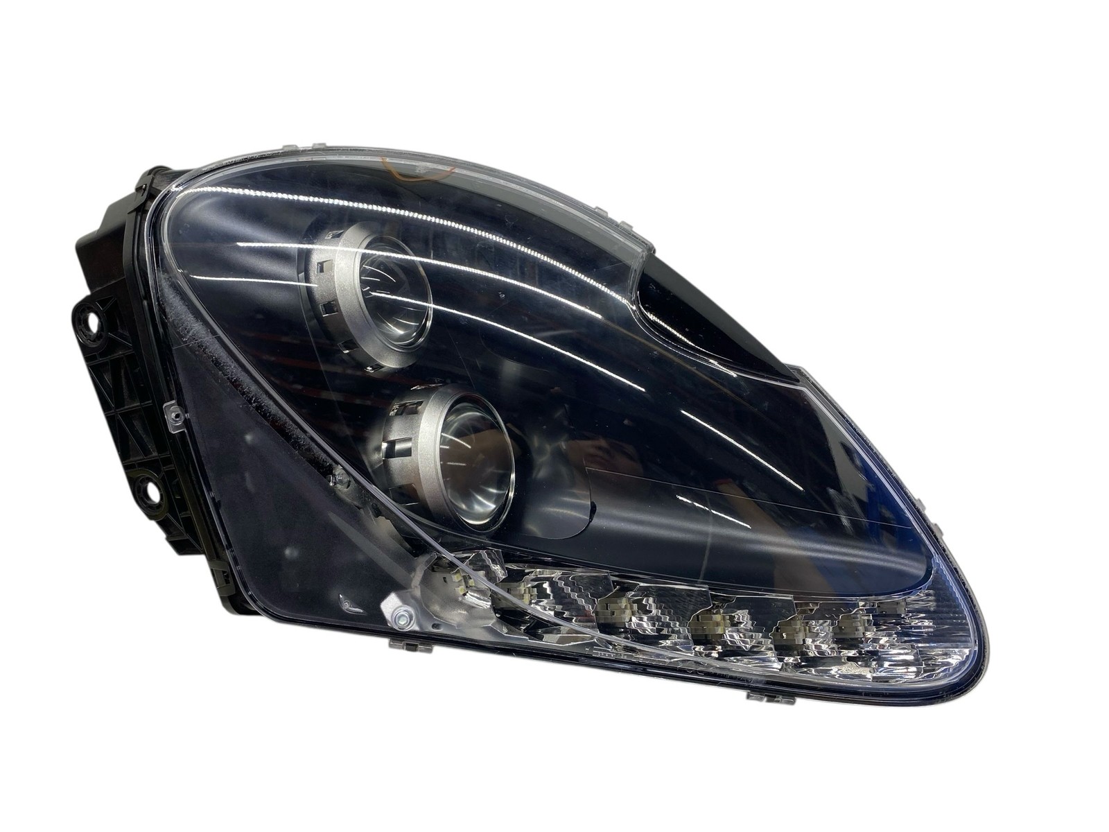 2009 Aston Martin Vantage Front Left Halogen Projector Headlight 6G33-13W030-FD
