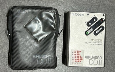 Sony Walkman DD2, Kassettenspieler, Silber, Neuwertig