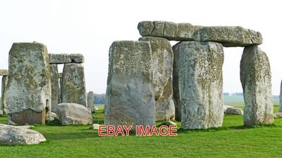FOTO STONEHENGE.(9) EIN BELIEBTER ORT ZU BESUCHEN IST DER STEIN AUS DER SPÄTEN JUNGSTEINZEIT