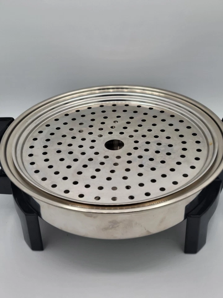 Kitchen Craft West Bend 11" Electric Skillet Liquid Core Vented Lid Stainless - Image 3 of 4