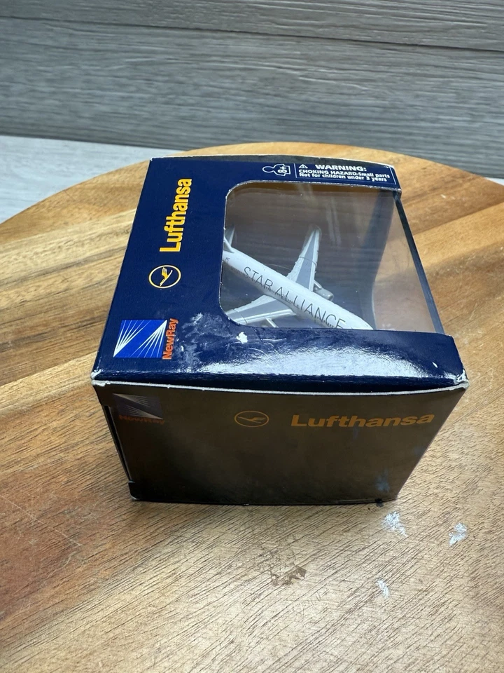 NewRay масштаб 1/800 Lufthansa Boeing 767 - 300 Pop - Изображение 3 из 4