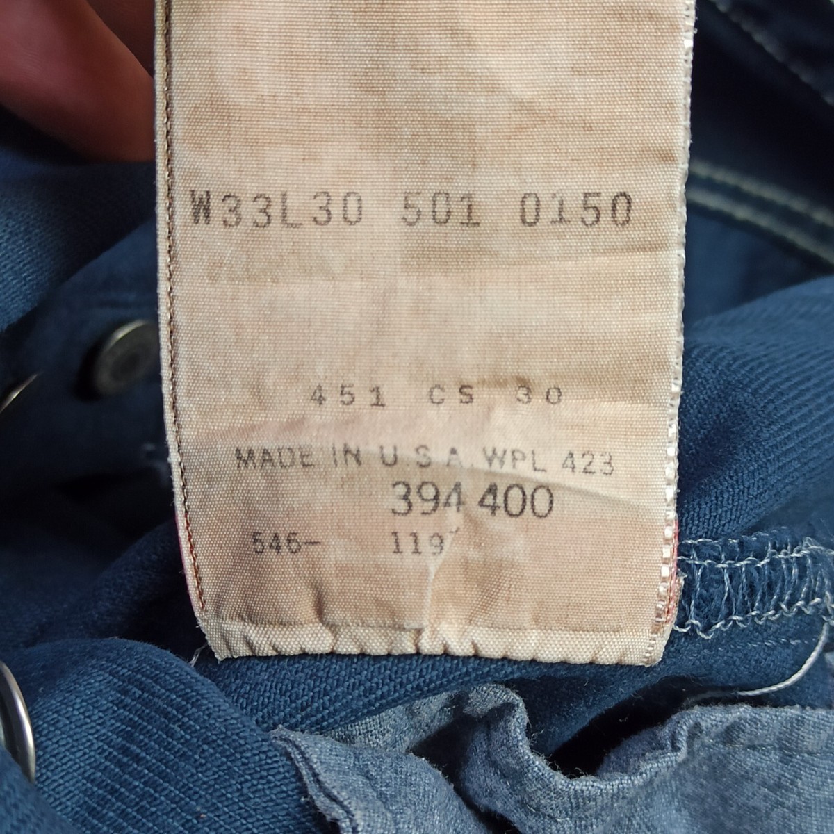 Vintage 90s Levis 501 Mens Jeans W31 L30 (Tag: W33) Blue 546 Vintage 90s Levis 501 Mens Jeans W31 L30 (Tag: W33) Blue 546