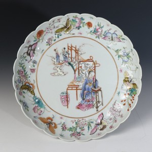 Antique Chinese Famille Rose Porcelain Plate
